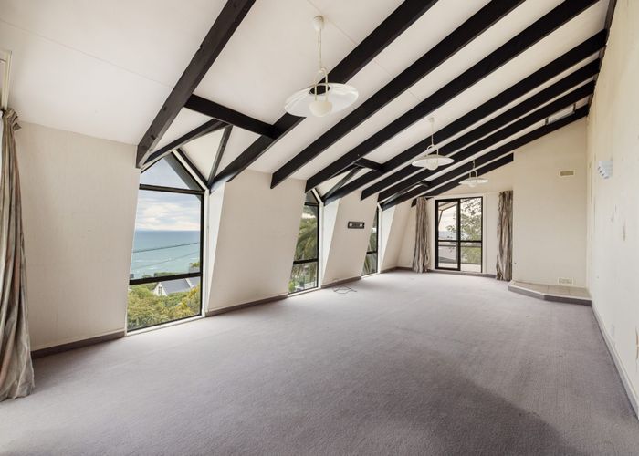  at 33 Tuawera Terrace, Sumner, Christchurch City, Canterbury