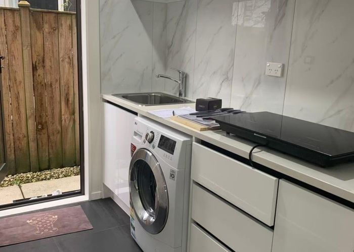  at 21 nightingale rd, Flat Bush, Manukau City, Auckland