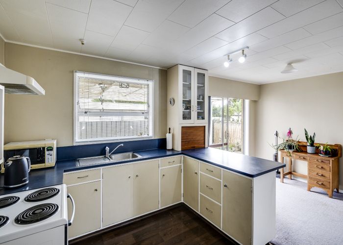  at 8 Dundee Drive, Flaxmere, Hastings