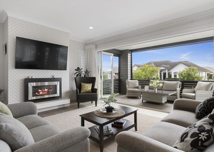  at 2 Audrey Place, Flagstaff, Hamilton