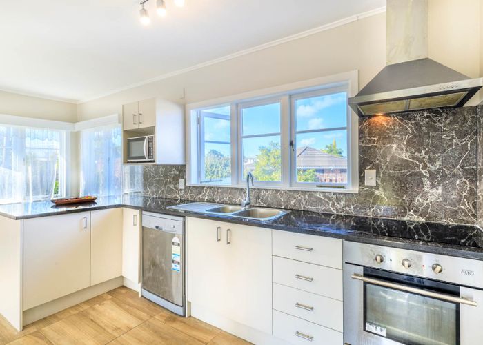  at 1/12 Evelyn Street, Papatoetoe, Auckland