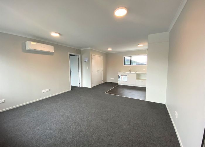  at 106/17 Vialou Street, Hamilton Central, Hamilton