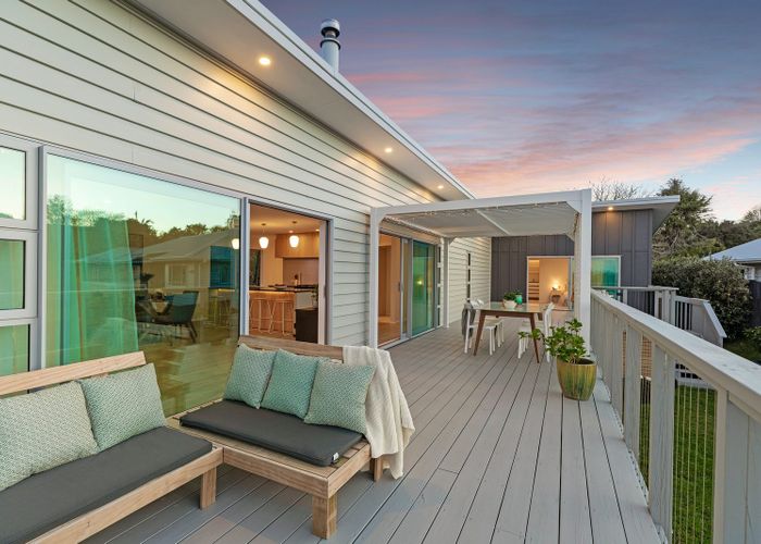  at 15 Oceana Drive, Welcome Bay, Tauranga, Bay Of Plenty