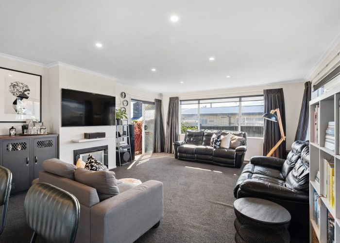  at 16 Lockhart Avenue, Milson, Palmerston North
