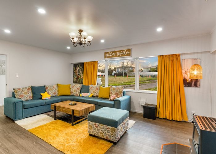  at 400 Great South Road, Opaheke, Papakura