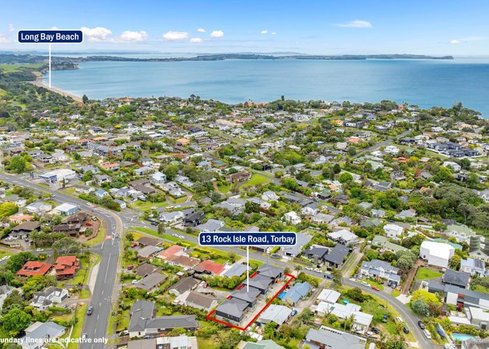  at 13B, C, D Rock Isle Road, Torbay, North Shore City, Auckland