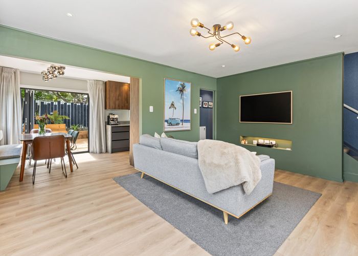  at 1/98 Astley Avenue, New Lynn, Auckland