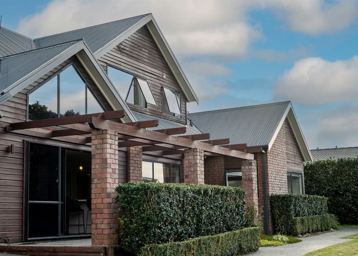  at 6 Arcus Street, St Andrews, Hamilton