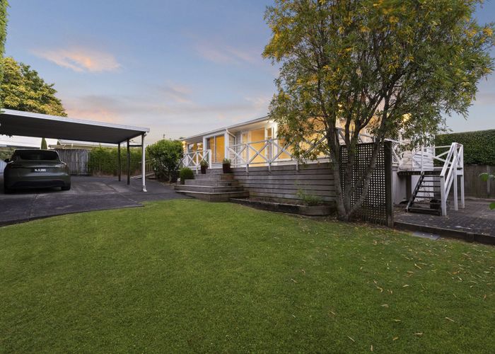  at 27 Banks Road, Mount Wellington, Auckland