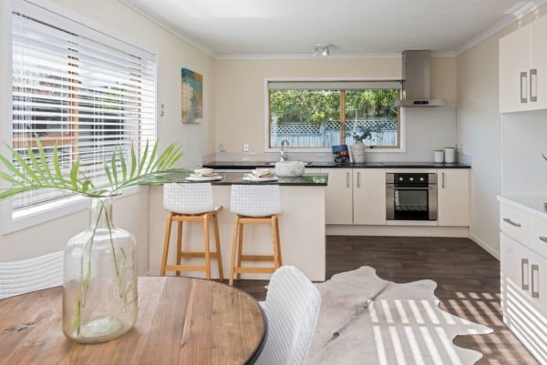  at 2/28 Prince Regent Drive, Half Moon Bay, Manukau City, Auckland