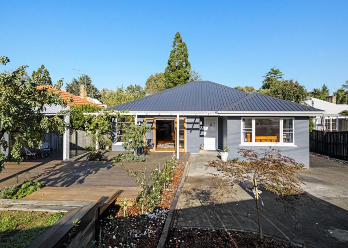  at 325 River Road, Claudelands, Hamilton