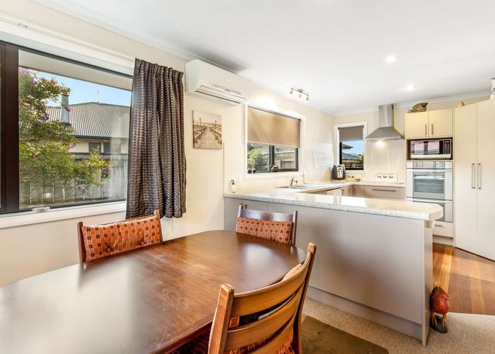  at 11 Cleveland Heights, Kelvin Grove, Manawatu, Manawatu / Whanganui