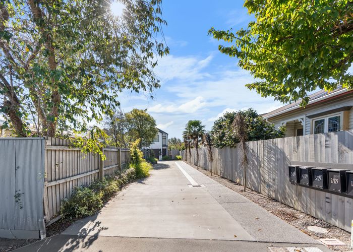  at 2/129 Brougham Street, Addington, Christchurch City, Canterbury