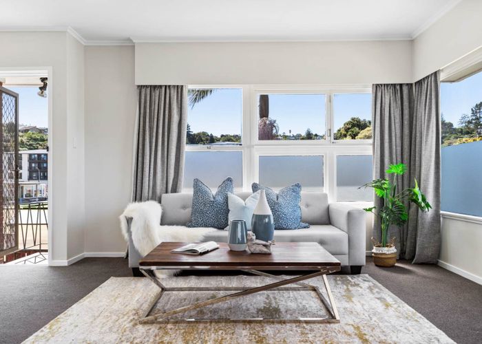  at 1/774 Beach Road, Browns Bay, North Shore City, Auckland