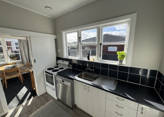  at 10 Purser Grove, Fairfield, Lower Hutt, Wellington