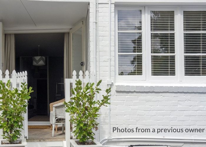  at 2/2 Herne Bay Road, Herne Bay, Auckland