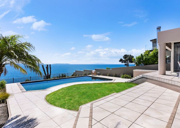  at 34 Cliff Road, Torbay, Auckland