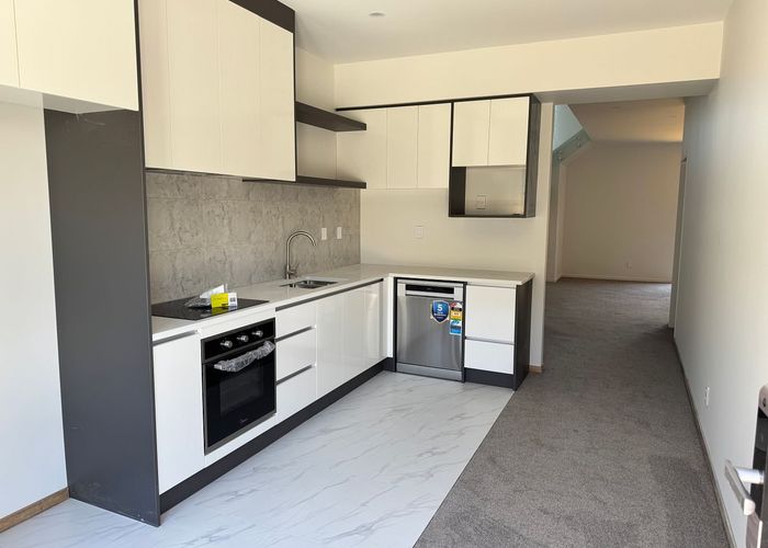  at 14/14 Medallion Drive, Oteha, North Shore City, Auckland