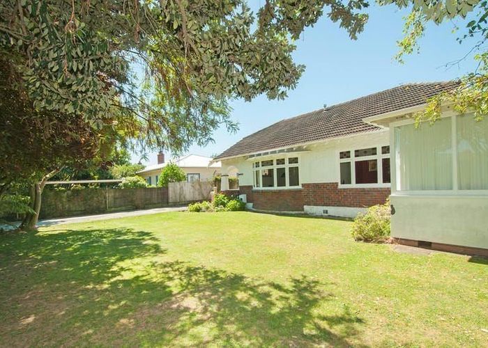  at 24 Ludlam Crescent, Woburn, Lower Hutt, Wellington