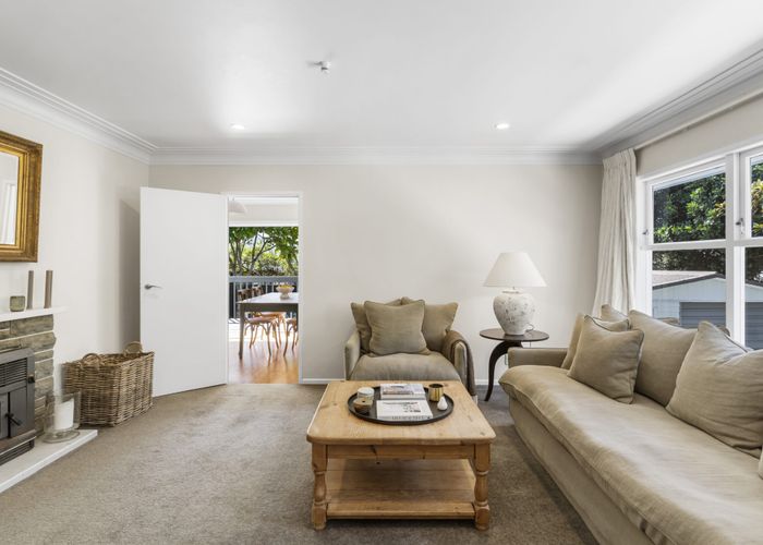  at 1/54 Fairclough Road, Beach Haven, Auckland