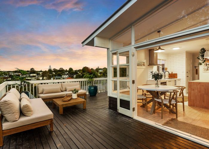  at 89 Fairclough Road, Beach Haven, North Shore City, Auckland