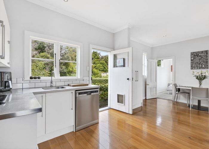  at 6 The Ridgeway, Enner Glynn, Nelson, Nelson / Tasman