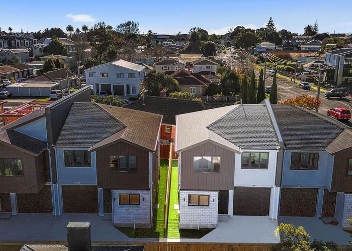  at Lot 2/71 Wallace Road, Papatoetoe, Manukau City, Auckland