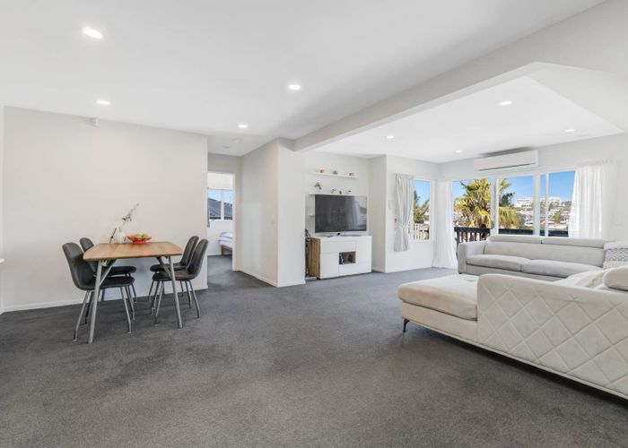  at 19a Masterton Road, Rothesay Bay, North Shore City, Auckland