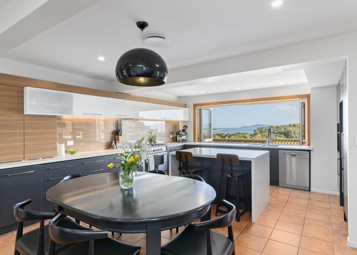  at 15 Kotari Road, Days Bay, Lower Hutt