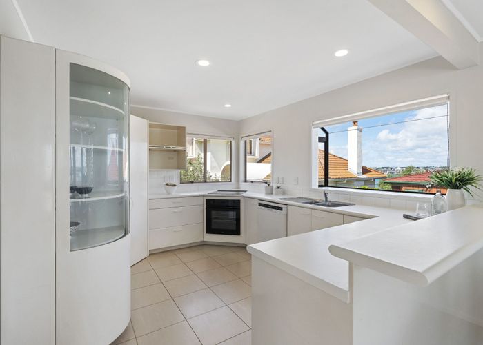  at 1/106 Stanley Point Road, Devonport, North Shore City, Auckland