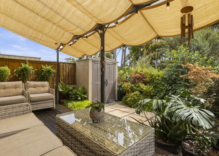  at 11 Kaimai Avenue, Massey, Auckland