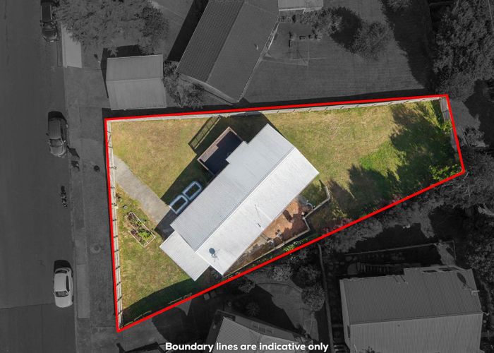  at 62 Totaravale Drive, Totara Vale, North Shore City, Auckland