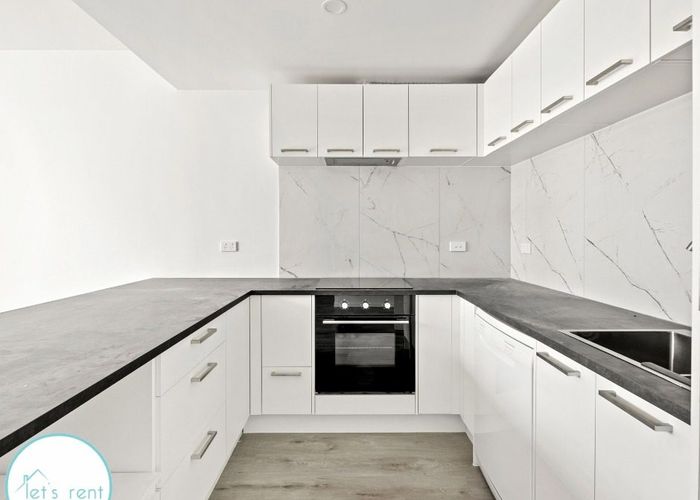  at 3/37 Sunnypark Avenue, Rosehill, Papakura, Auckland