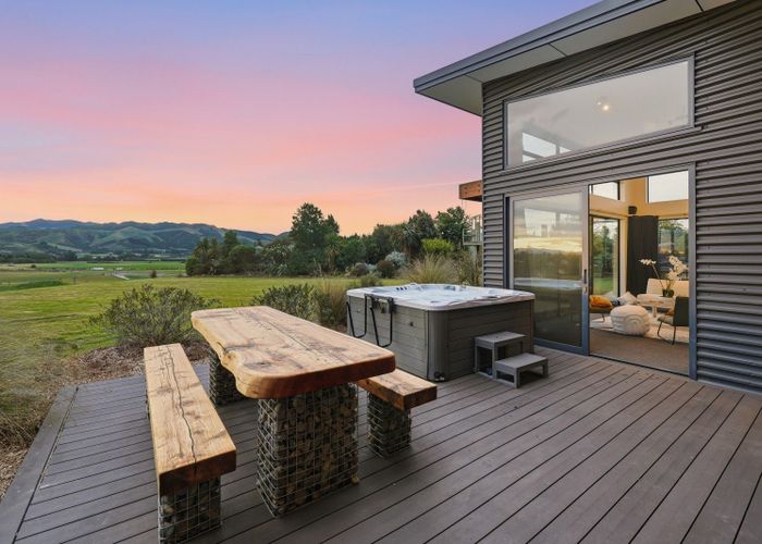  at 49 Mairangi Lane, Starvation Hill, Oxford