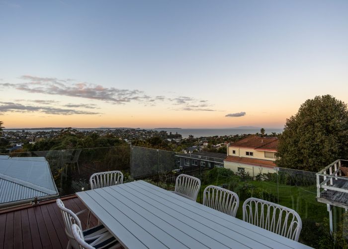  at 2/30 Firth Road, Torbay, North Shore City, Auckland