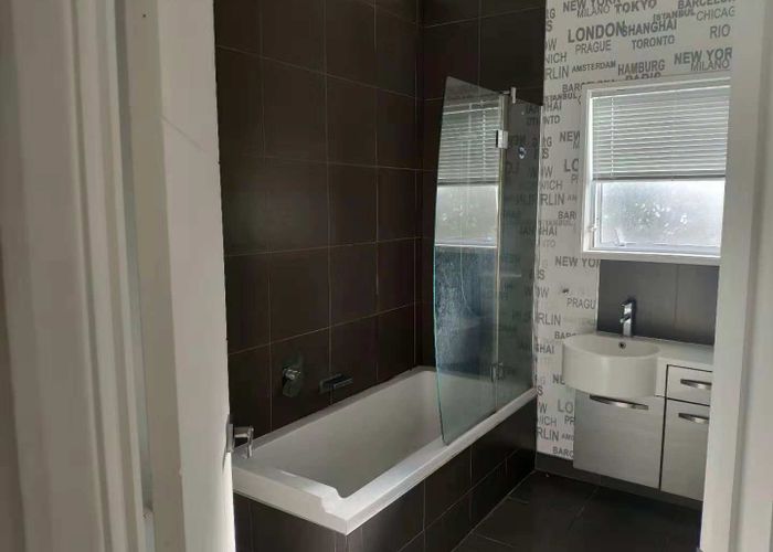  at 14 Tiri View Place, Waiake, North Shore City, Auckland