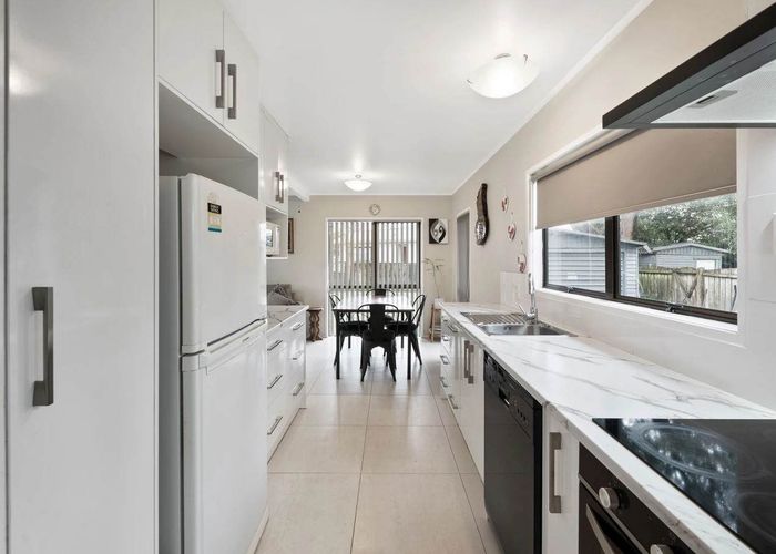  at 2 Le Havre Place, Takanini, Papakura, Auckland