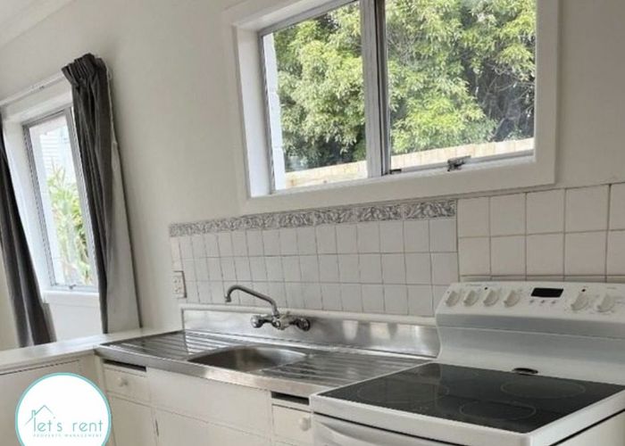  at 54 McKinstry Avenue, Mangere East, Manukau City, Auckland