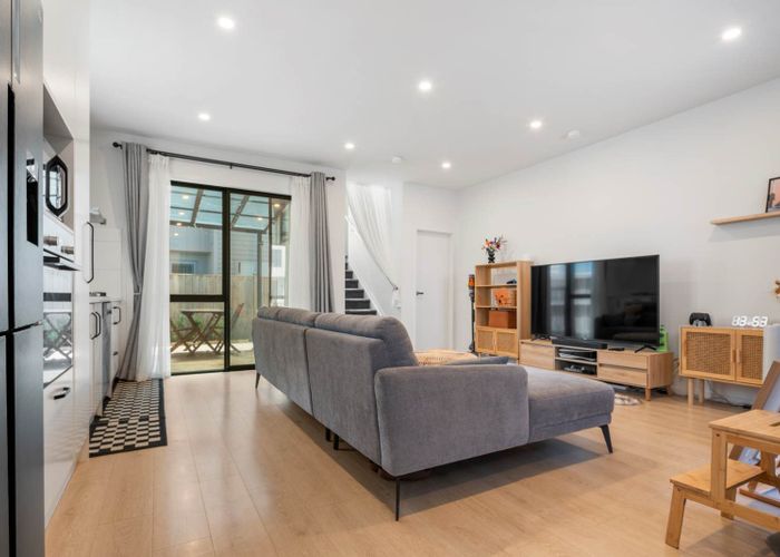  at 90 Bellbird Street, Papakura, Papakura, Auckland
