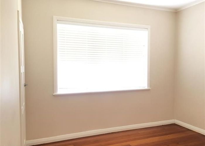  at 241 Lake Road, Belmont, North Shore City, Auckland