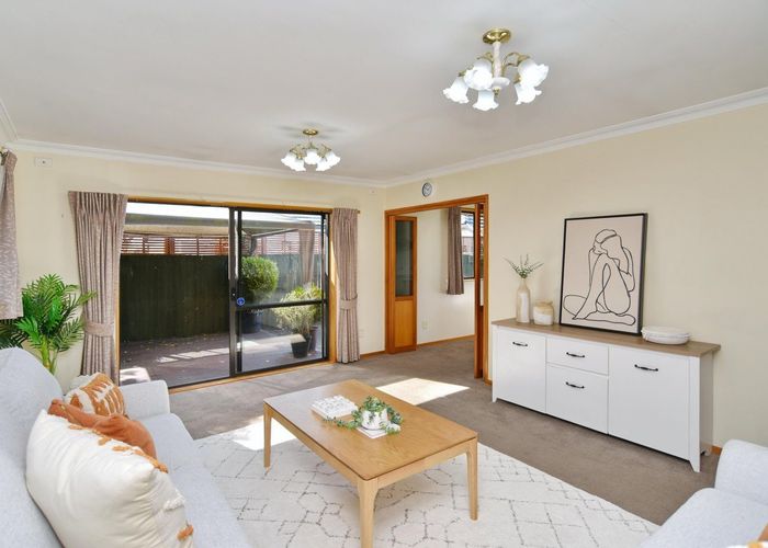  at 2/3 Netherby Lane, Shirley, Christchurch