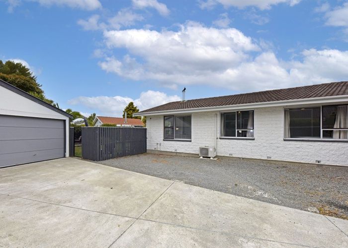  at 2/50 Valecrest Avenue, Parklands, Christchurch City, Canterbury