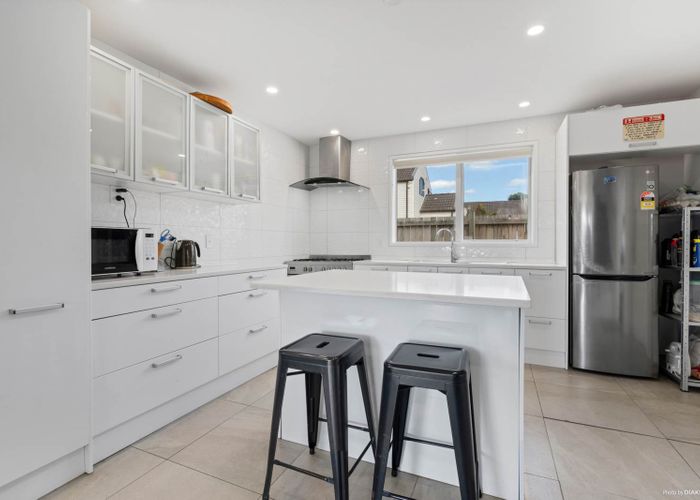  at 5 Paloma Court, Hillpark, Auckland