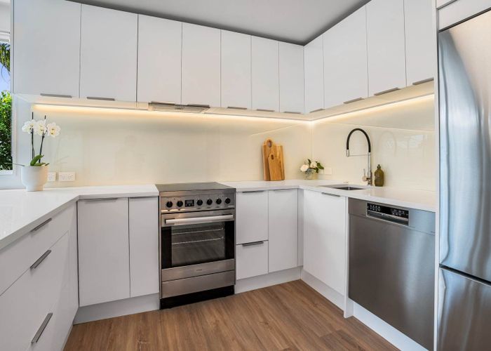  at 5/27 Wallace Street, Herne Bay, Auckland