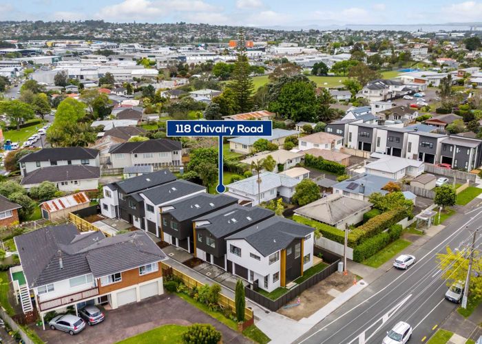  at Lot 4/118 Chivalry Road, Glenfield, North Shore City, Auckland