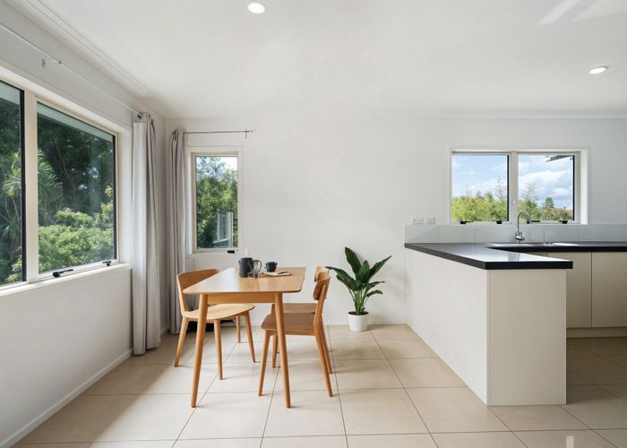  at 11A Hollinbrigg Place, Manurewa, Manukau City, Auckland