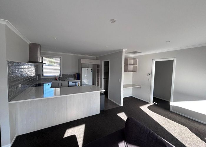  at 5 Rewarewa Way, Brown Owl, Upper Hutt, Wellington