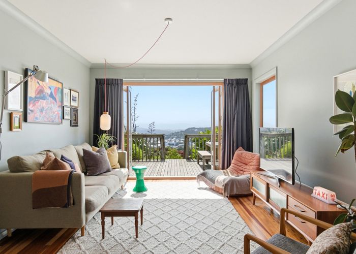  at 63 Farnham Street, Mornington, Wellington, Wellington