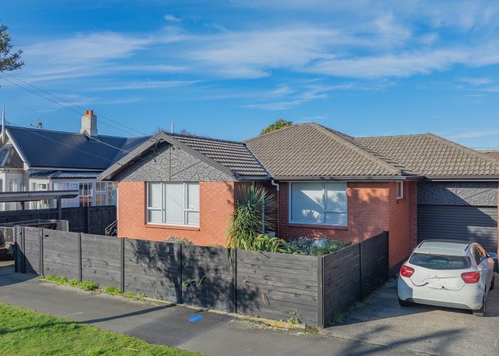  at 20 Albert Street, Saint Clair, Dunedin