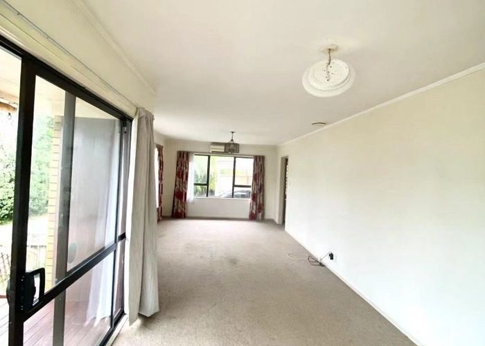  at 2/332 West Coast Road, Glen Eden, Waitakere City, Auckland